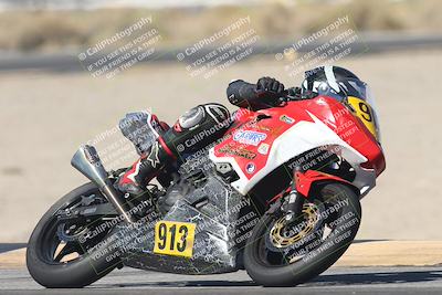 media/Oct-30-2025-Racers Edge (Thu) [[dabbdaf680]]/3-B Group/Session 4 Turn 16/